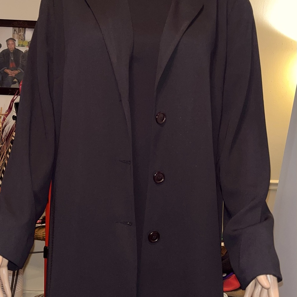 Courtesy’s black ladies 2 piece suit size 14